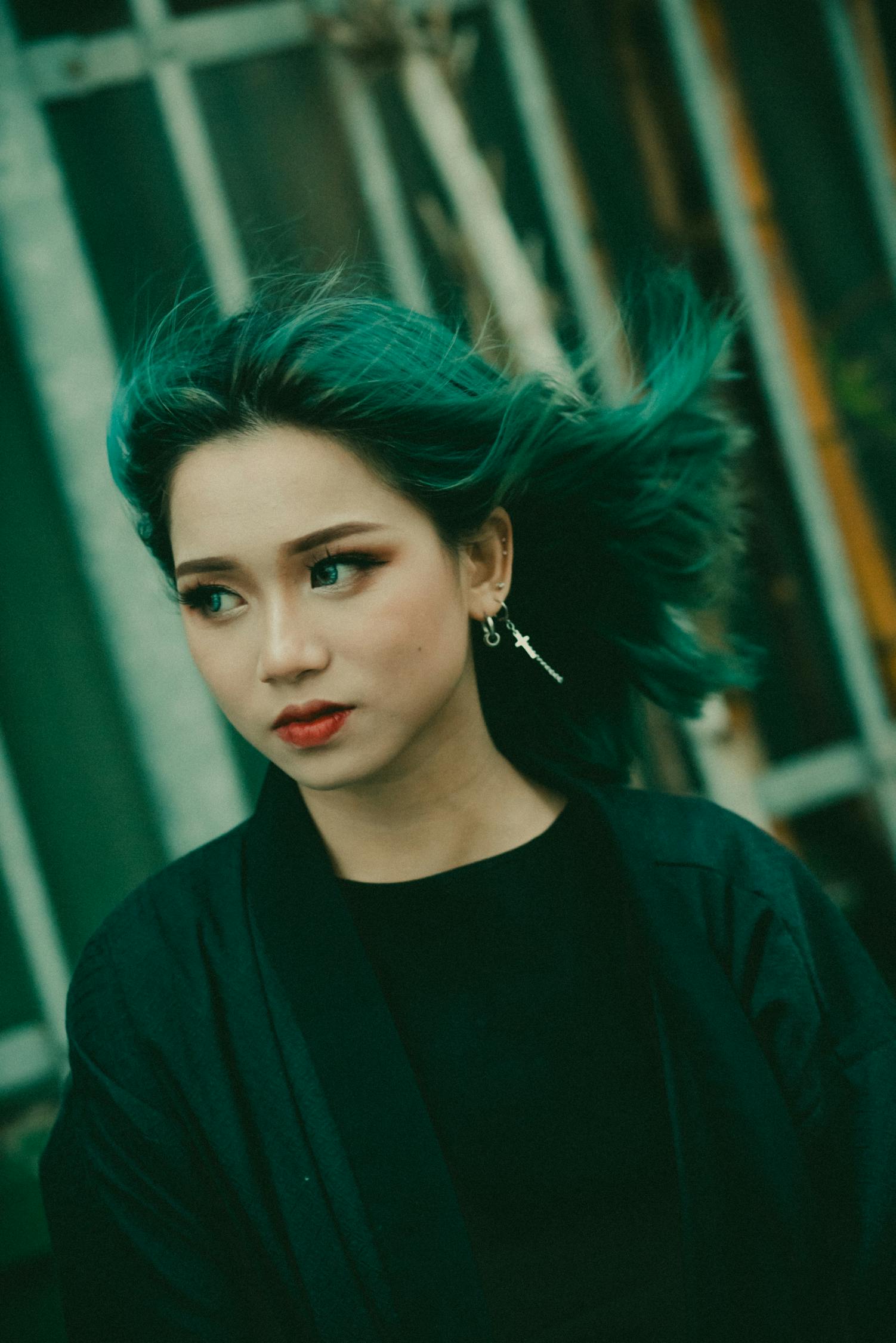 欧阳娜娜最新写真图片，青春活力的璀璨绽放